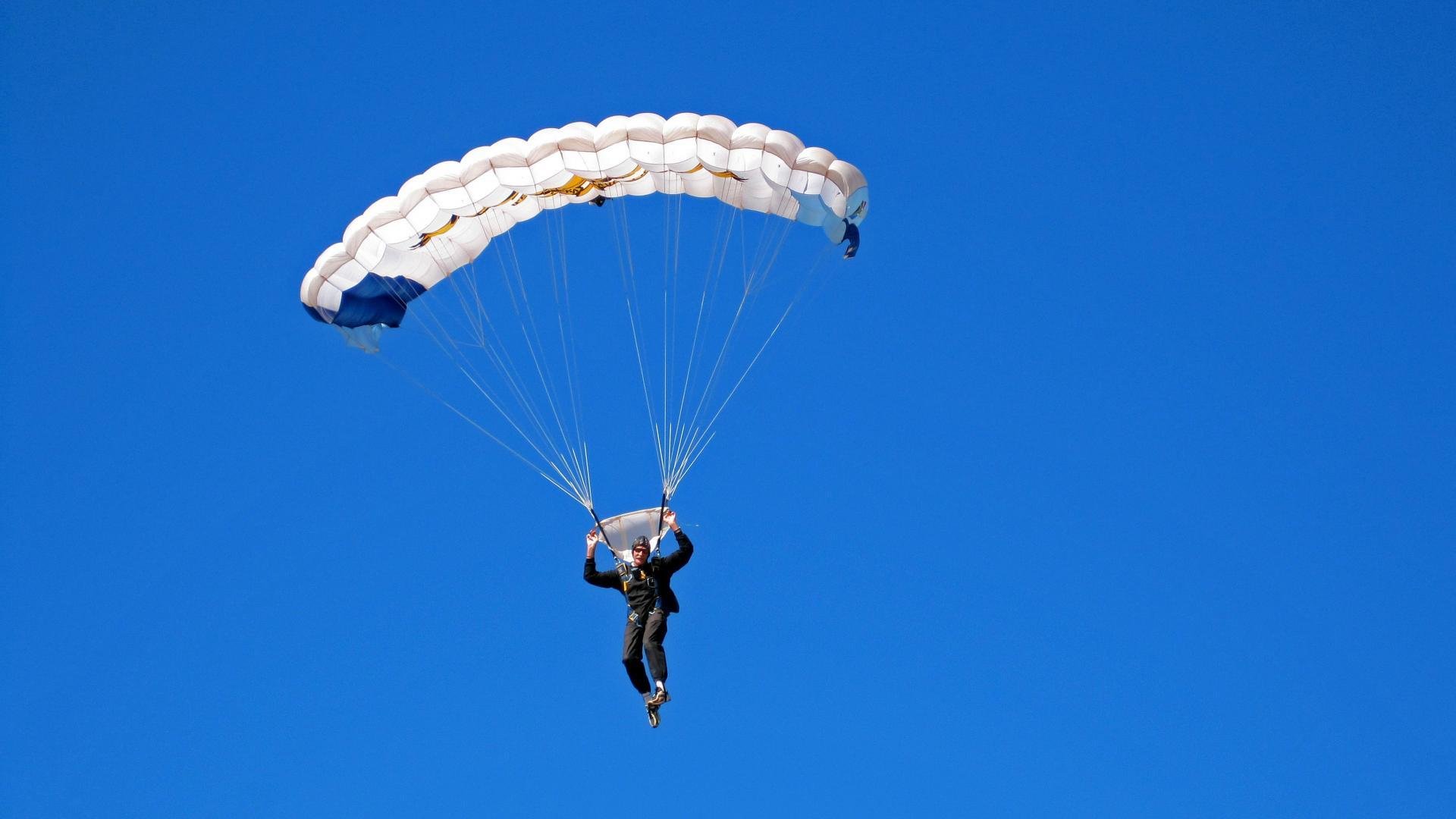 开云体育ios-五大联赛“追分大战”：追逐冠军的激烈角逐